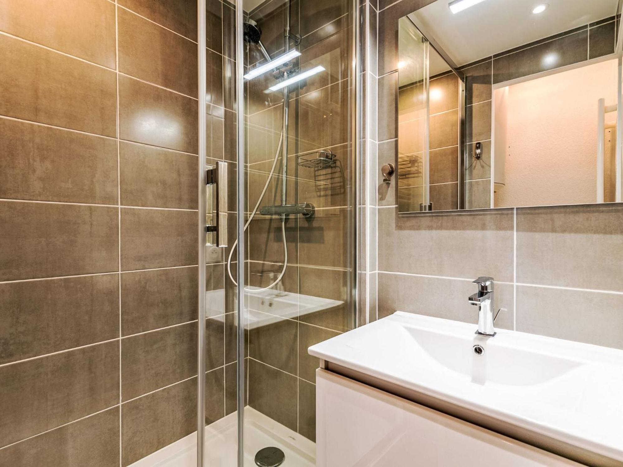 Apartment Les Olympiques - Tignes 1800-4 By Interhome Les Boisses Exterior photo